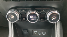 Renault Captur 1.3 TCE 130 S Edition 5dr EDC Petrol Hatchback